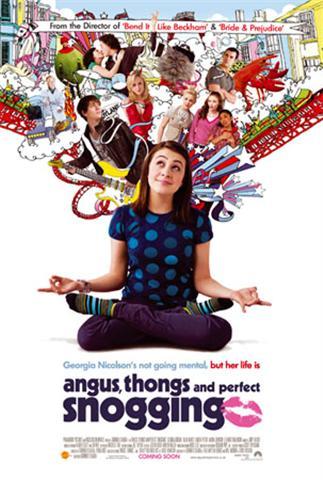 Angus, Thongs and Perfect Snogging 2008 film scene di nudo