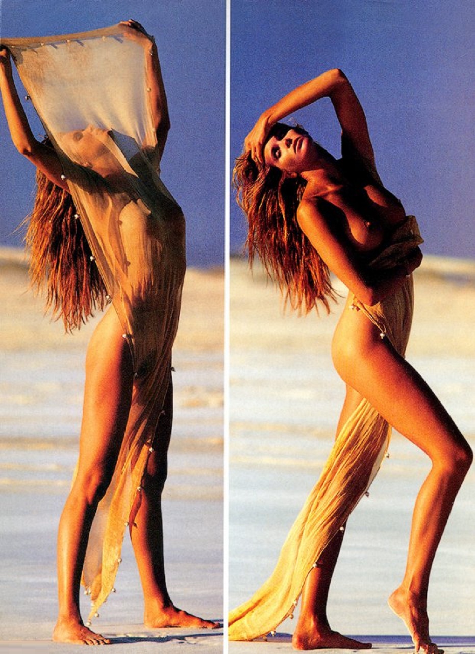Naked Elle Macpherson Added By