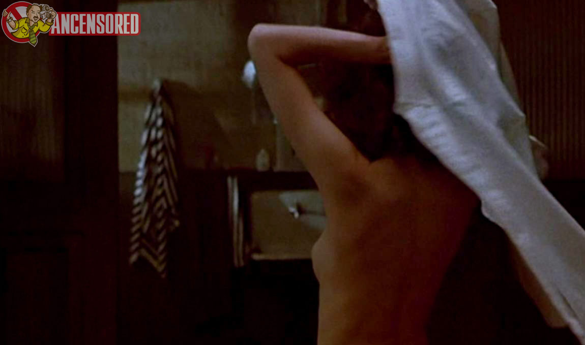 Geena Davis nude pics.