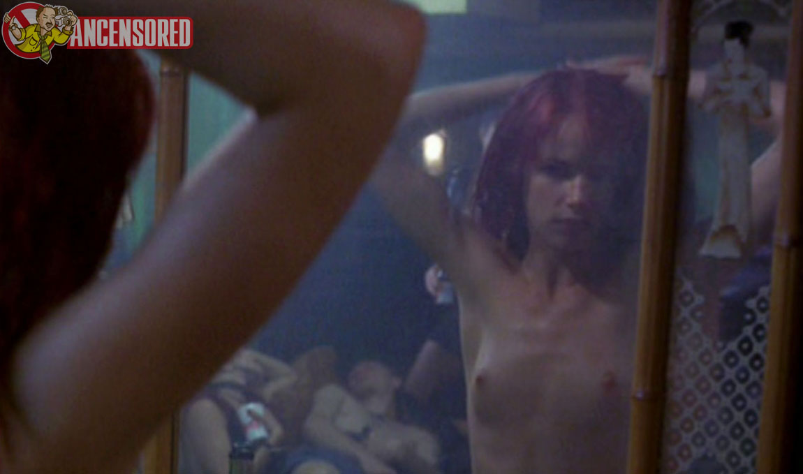 Juliette Lewis nude pics.