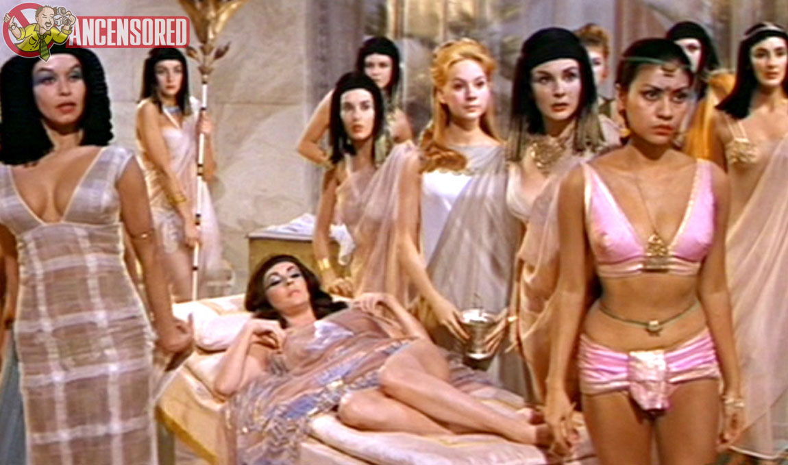 Elizabeth Taylor Nuda ~30 Anni In Cleopatra