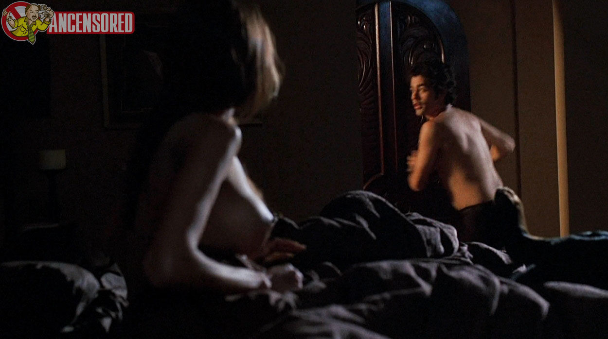 Niki Huey nude pics.