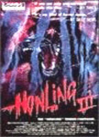 Howling III 1987 film scene di nudo