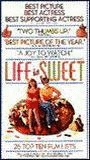 Life Is Sweet 1990 film scene di nudo
