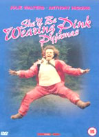 She'll Be Wearing Pink Pyjamas 1984 film scene di nudo