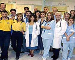 Hospital Central 2000 film scene di nudo