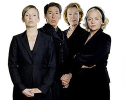 Vier Frauen und ein Todesfall 2004 film scene di nudo